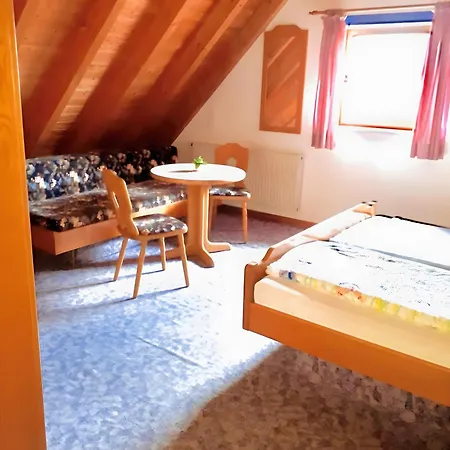 Gaestehaus Bettina Pensjonat Sipplingen